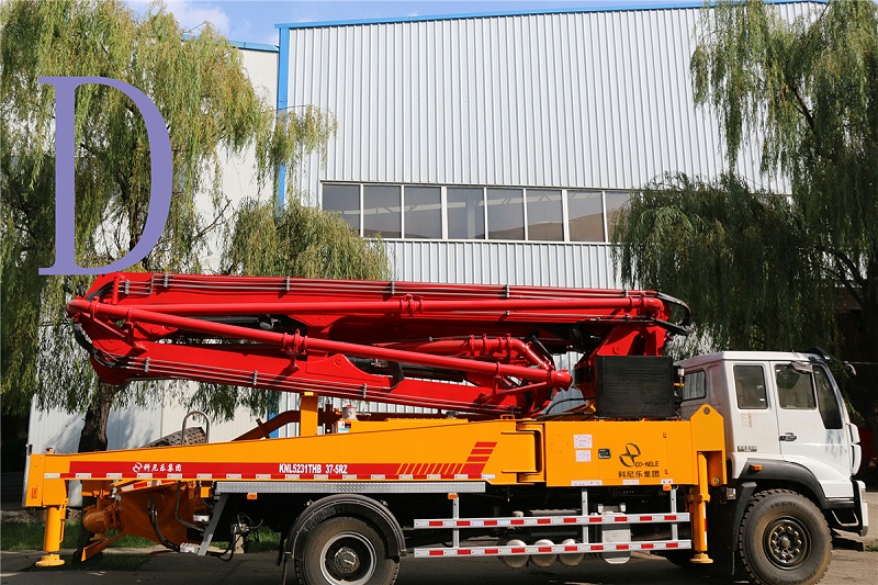 青島混凝土泵車(chē)價(jià)格 (2)