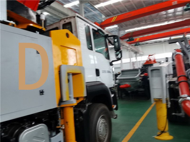 青島混凝土泵車價(jià)格 (27)